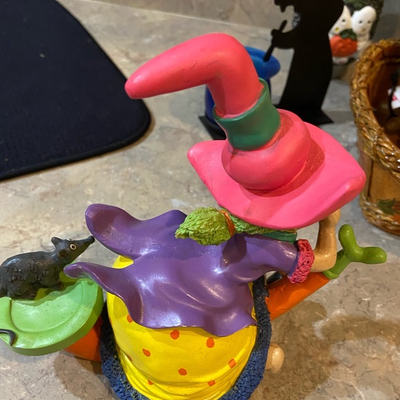 8 piece Halloween bundle - Picture 10 of 16